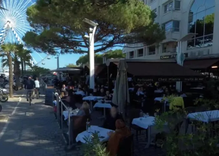 T2 Full Centre At 7 Min From The *